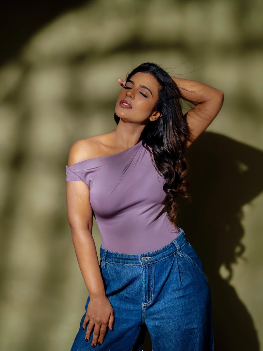 Filmy_Clicks's tweet photo. #AishwaryaRajesh 📸 https://t.co/RsIlnoAy7O