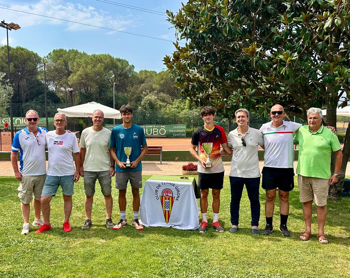 TennisGirona tweet picture