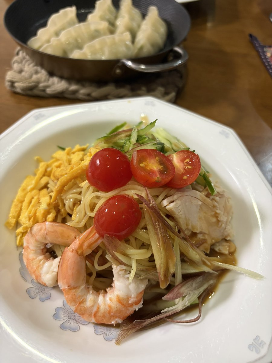 orange_2810's tweet photo. たぶん今年初の冷やし中華🥢 https://t.co/WJUlvJsCTn