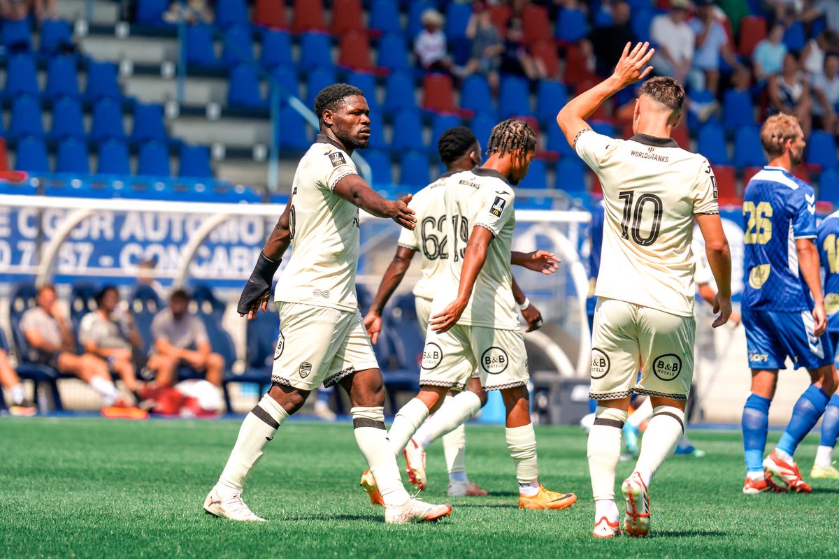 FC LORIENT 🐟 tweet media
