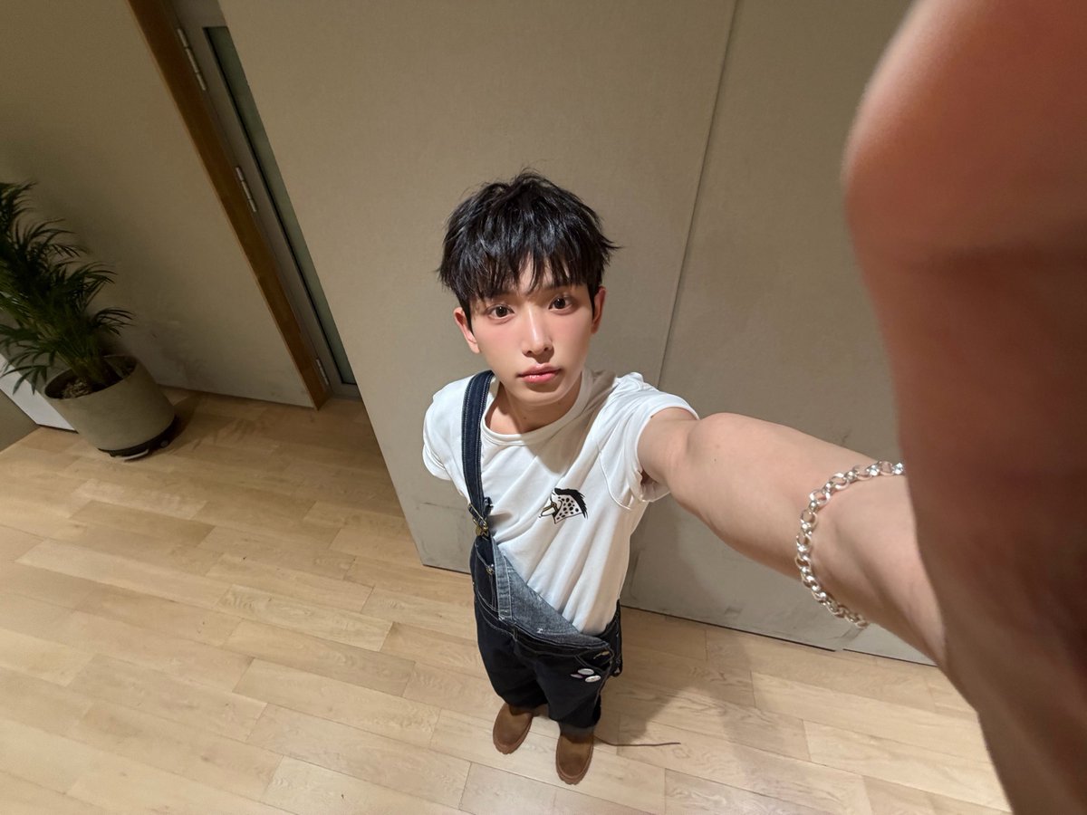 harua551's tweet photo. 260711 하루아 위버스 포스트

야호

#하루아 #ハルア #HARUA #앤팀 #andTEAM https://t.co/Dqna366m2q