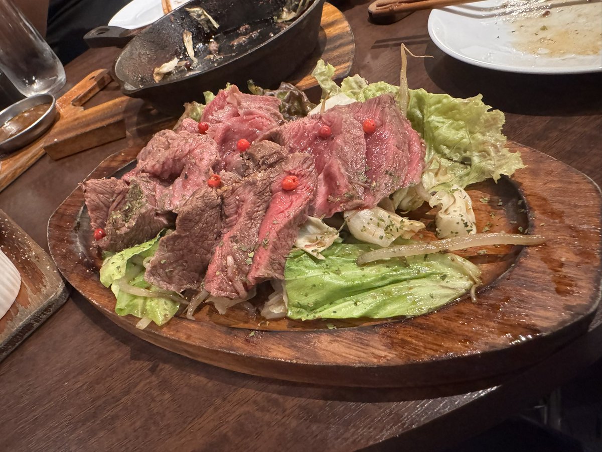 bokuto1224's tweet photo. 初肉バルsow😎 https://t.co/Z4BNI6Ggiz