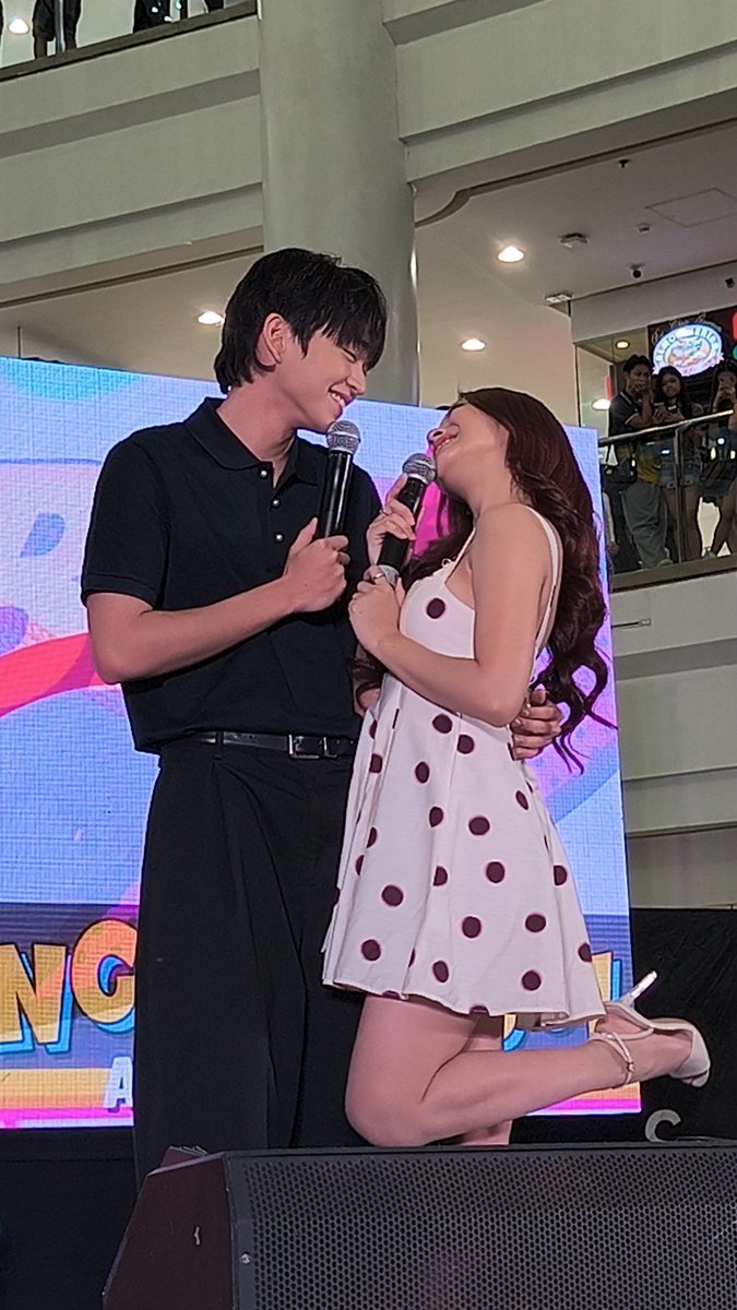 luv4rabin's tweet photo. STAY HAPPY AND INLOVE, MY RABGEL 🥹❤️ https://t.co/3B2zItPBgp