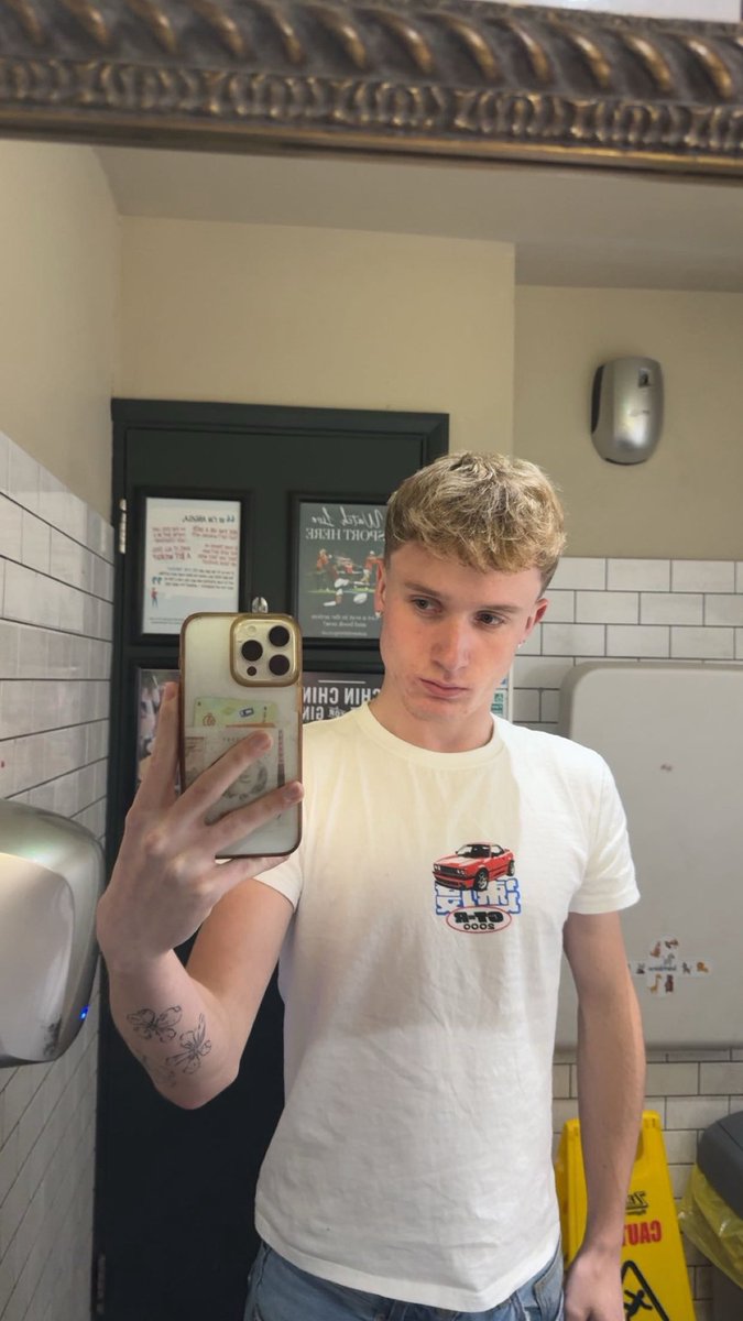 abdllondon's tweet photo. face reveal i guess 🤷‍♂️🤭 https://t.co/KqQaQwqSKA