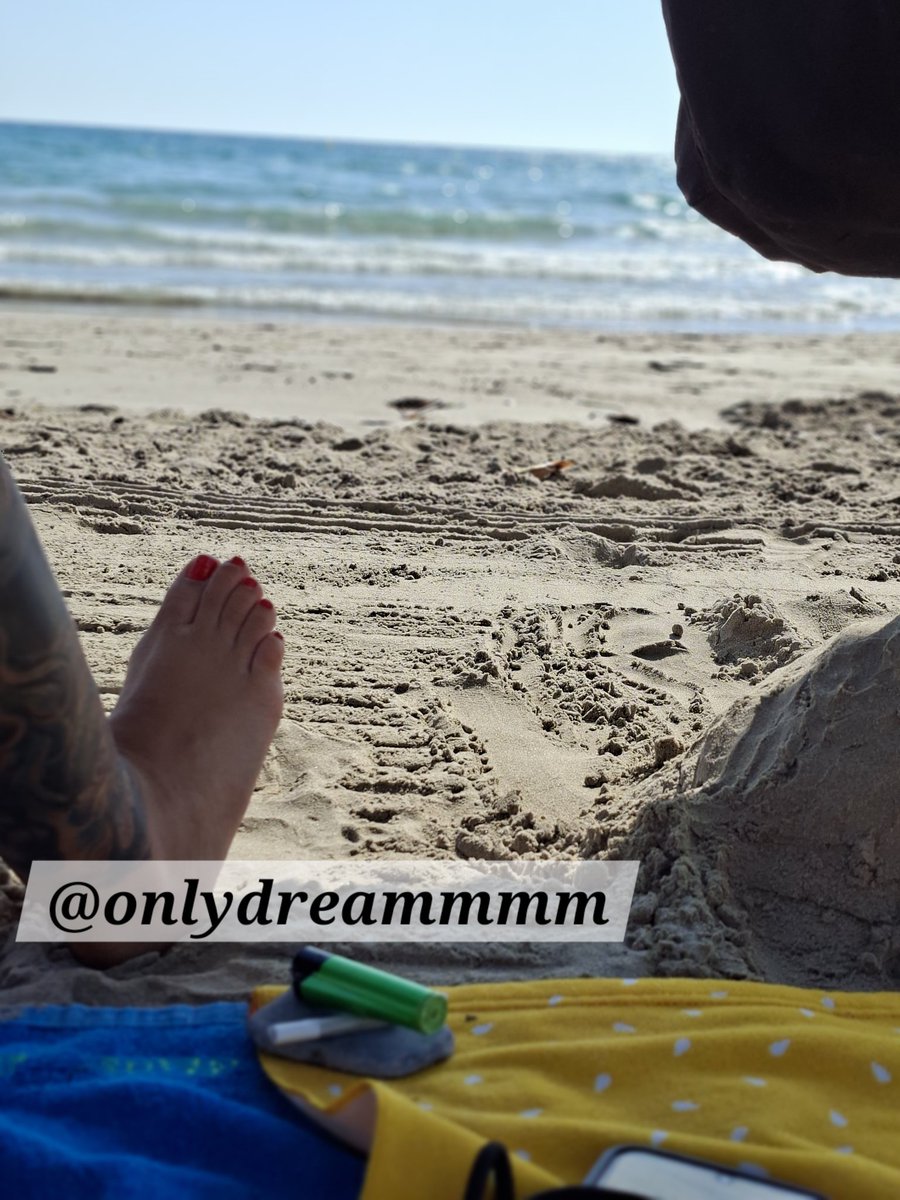 onlydreammmm's tweet photo. 🏖🩵👣✨️
#feet #beach #sea #beauty  #foot https://t.co/fnrDuE5l1u
