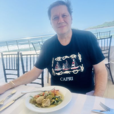 Davidpc70's tweet photo. #NuevaFotoDePerfil https://t.co/X8RD3ESjBS