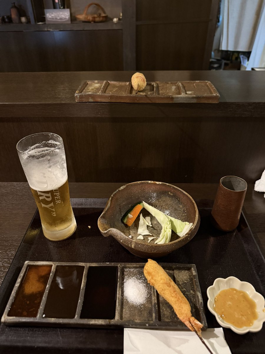 ikepyon606's tweet photo. 今日の一軒め。串揚げのコース料理 https://t.co/QP3X3XYtLe