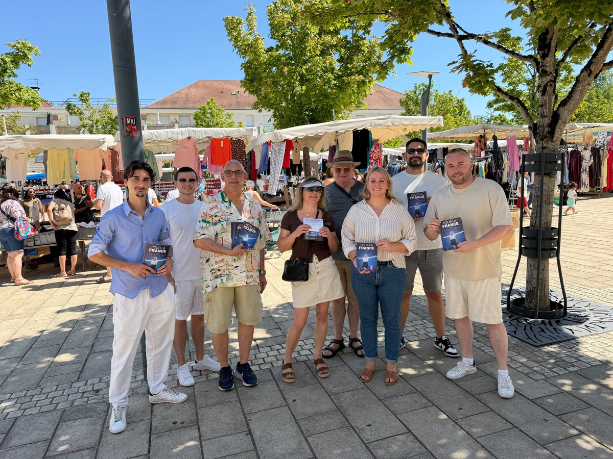mmrgrs_rn77's tweet photo. 🇫🇷 Ce matin, nous étions sur le marché d’Ozoir-la-Ferrière pour porter l’espoir de l’alternance auprès des habitants.
Avec Marine Le Pen et Jordan Bardella, l’heure de la renaissance de la France approche.
👉 https://t.co/7J0agp6lDX
#RN77 #Circo7708 https://t.co/xU9ZCnkjpw
