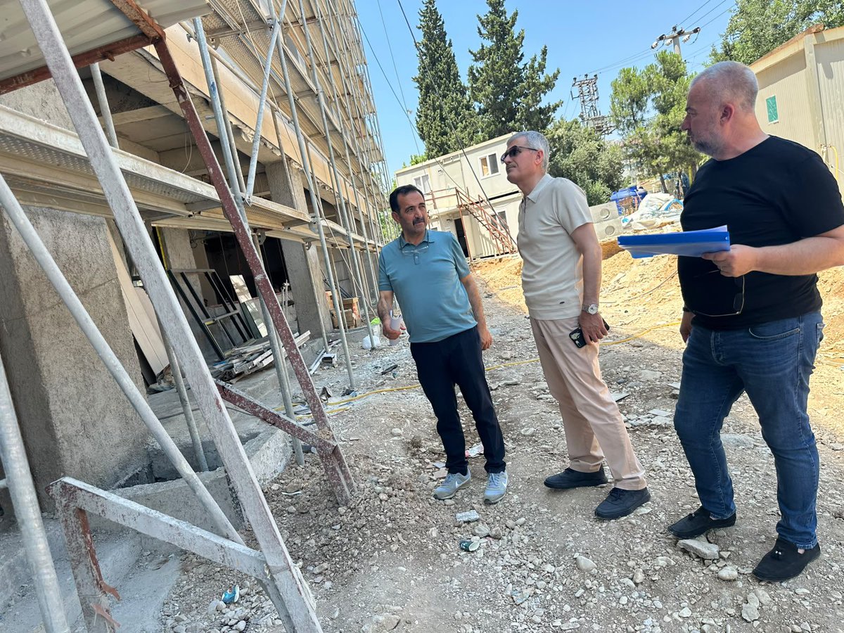 kmarasilmem's tweet photo. Dulkadiroğlu ilçemizde yapımı devam eden eğitim yatırımları yerinde incelendi

İl Millî Eğitim Müdürümüz Turan AKPINAR, İl Müdür Yardımcılarımız ve Dulkadiroğlu İlçe Millî Eğitim Müdürümüz ile birlikte Dulkadiroğlu ilçemizde yapımı devam eden eğitim yatırımlarını yerinde inceledi.