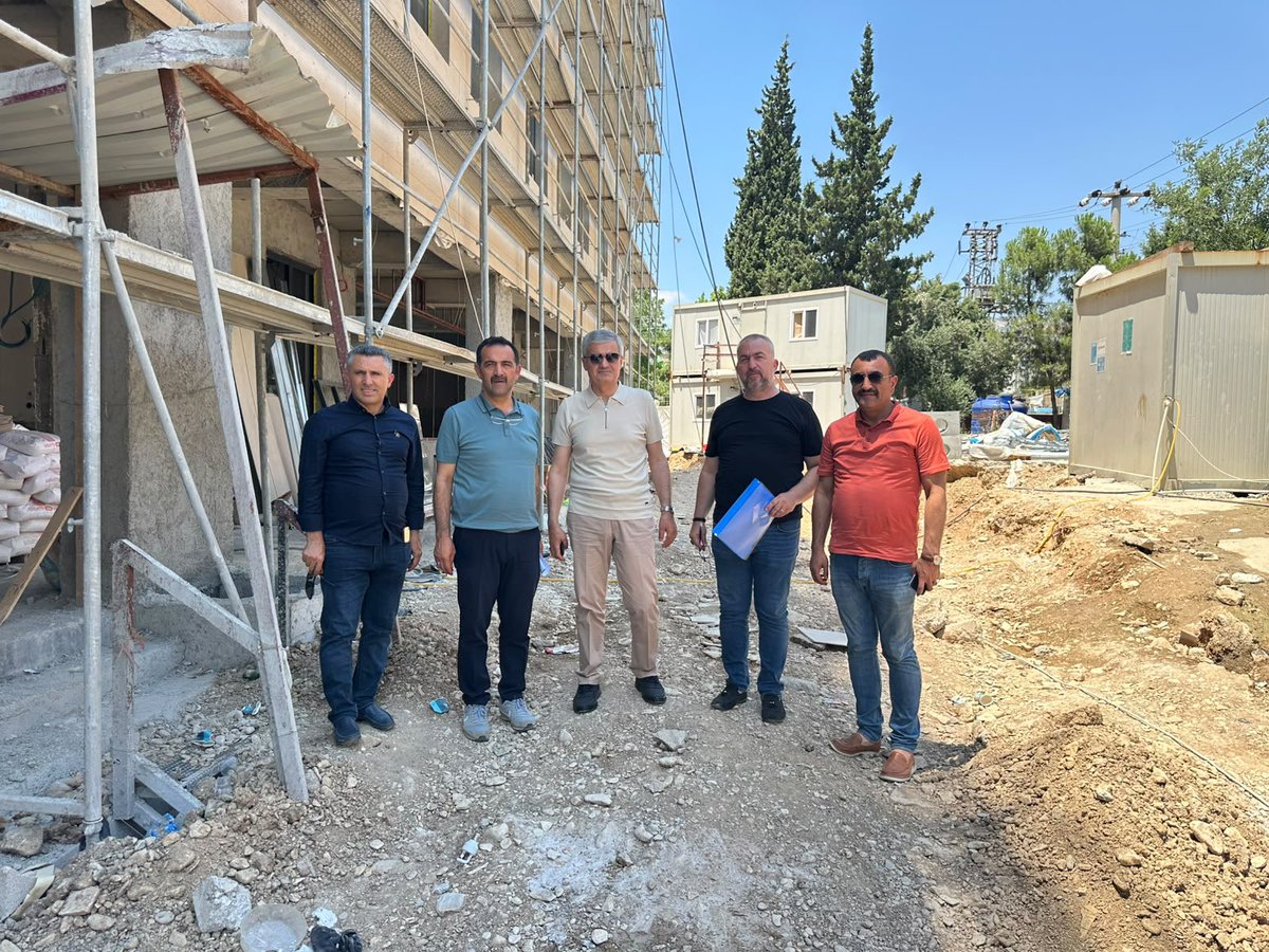 kmarasilmem's tweet photo. Dulkadiroğlu ilçemizde yapımı devam eden eğitim yatırımları yerinde incelendi

İl Millî Eğitim Müdürümüz Turan AKPINAR, İl Müdür Yardımcılarımız ve Dulkadiroğlu İlçe Millî Eğitim Müdürümüz ile birlikte Dulkadiroğlu ilçemizde yapımı devam eden eğitim yatırımlarını yerinde inceledi.