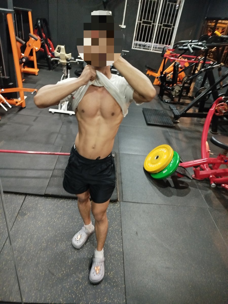 MonyetTampan07's tweet photo. mau nenen? https://t.co/DSBQX3lsxy