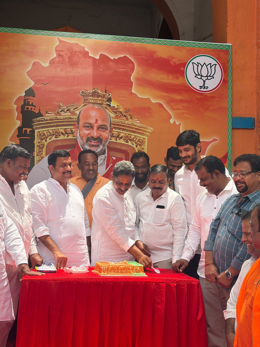 VijjithVarma's tweet photo. Heartfelt birthday wishes to our beloved leader, Union Minister Shri Bandi Sanjay Anna.
Birthday celebrations were held with great enthusiasm at the BJP Kukatpally Office in the presence of party leaders and karyakartas. May Anna be blessed with good health, long life, and continued strength to serve the nation and the people with dedication.@bandisanjay_bjp 
#HappyBirthdayBandiSanjay #BandiSanjay #BJP #BJPTelangana #Kukatpally #SevaHiSangathan