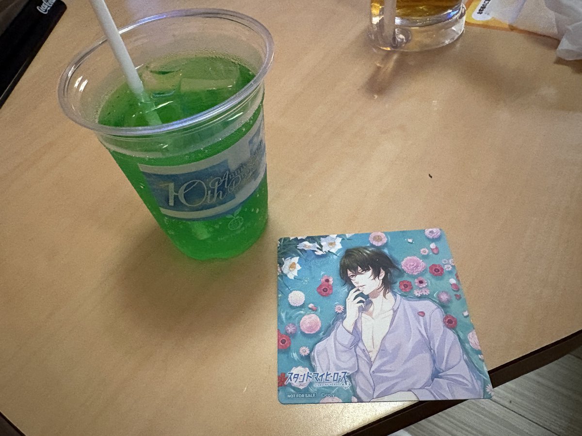 nyanma_sg's tweet photo. まねき🐱で久しぶりにカラオケ(スタmイコラボの為)と寿司たま鑑賞会しました(？) https://t.co/DPqlo0jc8D