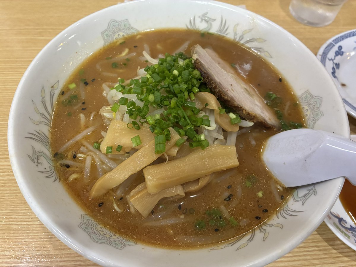 lusalio's tweet photo. ここ数日で食べた物たち。見事に麺ばかり。 https://t.co/O1nGZB7jNs