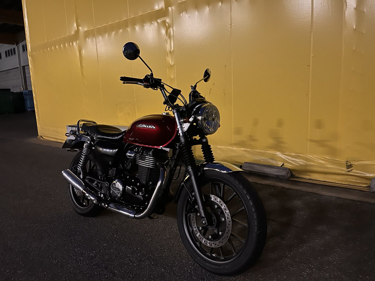 NotPanty's tweet photo. GB350が帰ってきた

怒涛の純正比9.5mmアップ

マジで別のバイクみたいな乗り心地に https://t.co/IcC9z9WwMX