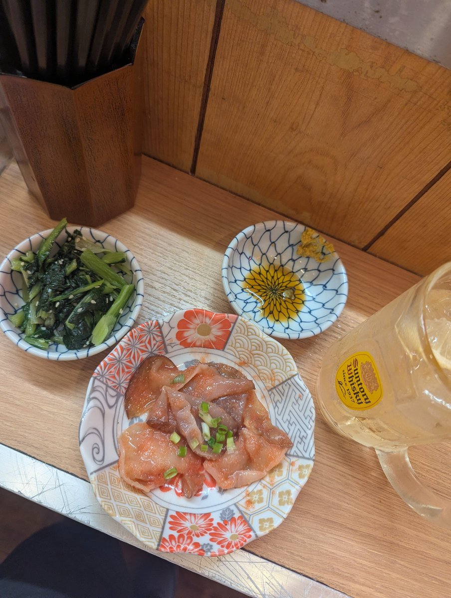 nagotk's tweet photo. 出先でプルームの電池切れて70000億年ぶりに紙巻きとライター買ったけど、ライターの火がこわいです…ジュボって言うし熱いんですよこいつ… https://t.co/RRPgtvzq8K