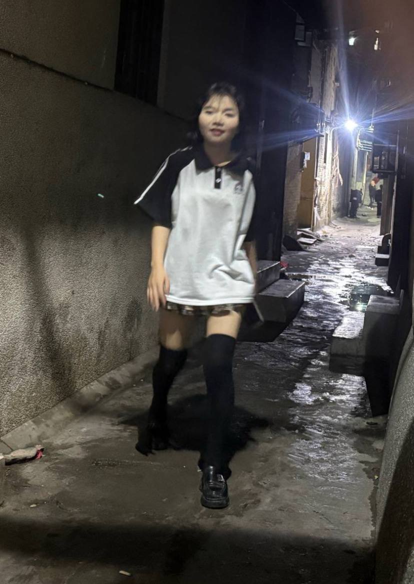 janhodge8's tweet photo. #佛山 #站街 #修车
禅城石湾，上次就更新过这个点，但是还是很多小伙伴不知道。几天前一个新来的小伙伴扫街几个点都是老货，气的直接在群里吐槽哈哈哈😂。给他推荐了这位置，他今日再次出击，选择此作战点终于顺利找到嫩的成功书写了自己的破处传奇且还做了战地记者！ https://t.co/hK9yLaEWWV