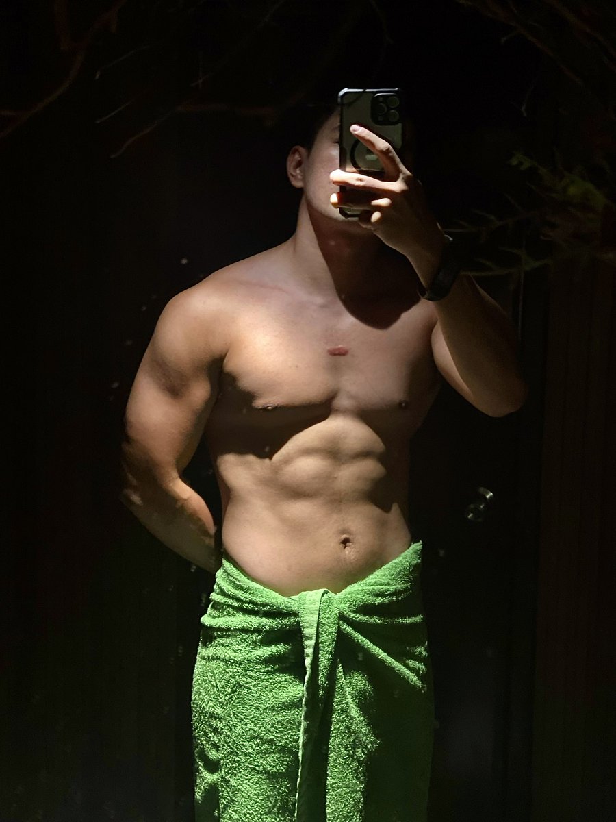 Captain_Edje's tweet photo. Relaxation never looked this tempting aughhh 💚💆🏻

📍@RwellnessMNL https://t.co/xh7OrIplwK