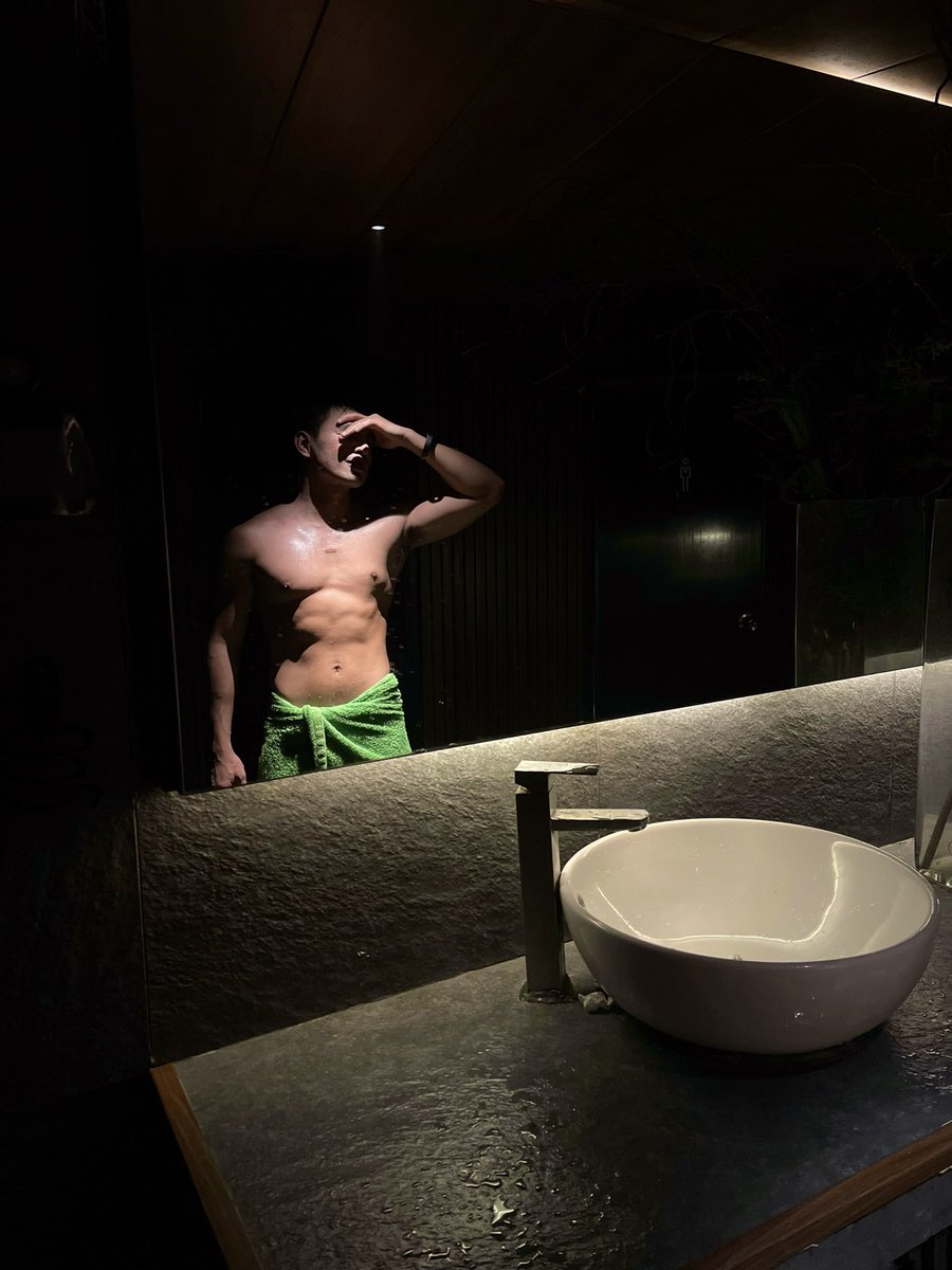 Captain_Edje's tweet photo. Relaxation never looked this tempting aughhh 💚💆🏻

📍@RwellnessMNL https://t.co/xh7OrIplwK