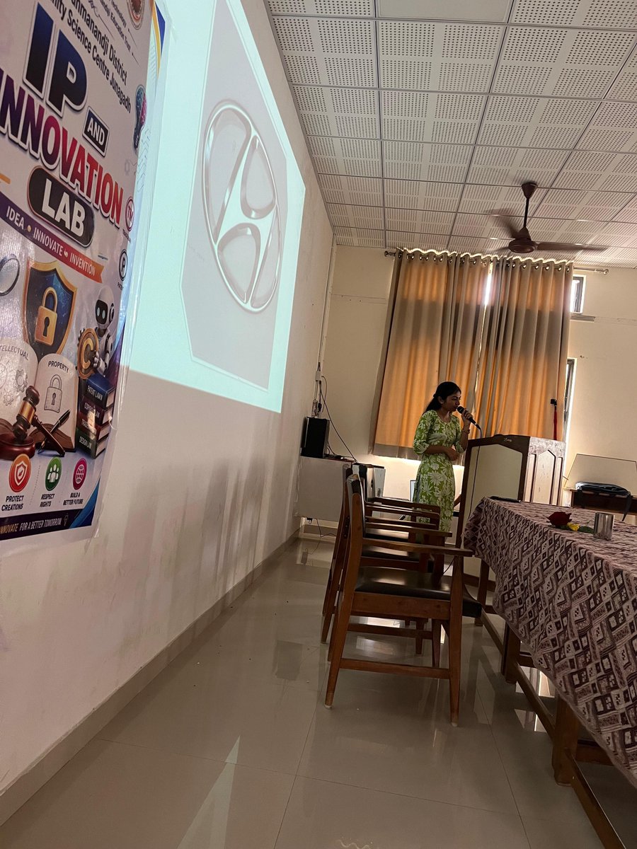 iplabjnd's tweet photo. Conducted an engaging #IPR session @SETScienceCollege, where students #learned about #patent, #copyright, #trademark, #GItags &amp; #Designs. The session included a copyright case study and an interactive #Quiz, helping #students understand the #importance of protecting their #ideas. https://t.co/iuaHTHujNd