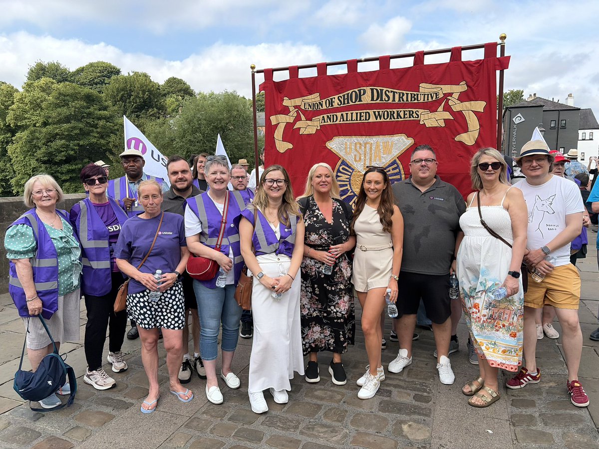 DurhamGala's tweet photo. SPEAKER ALERT 📢

Head down to the field to hear the fabulous @JoanneGSUsdaw at 1pm! https://t.co/wqMfnaeKyp