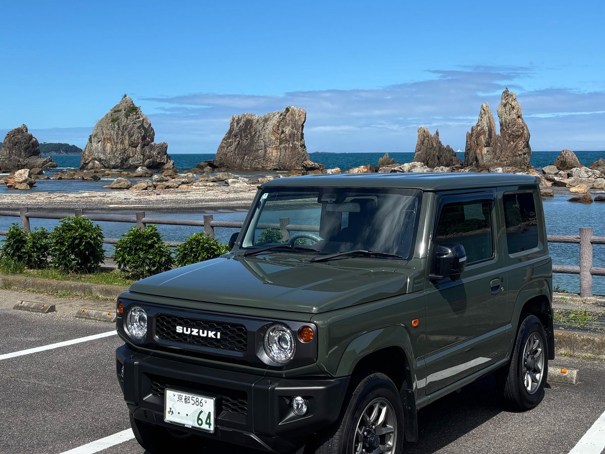hisaoxp's tweet photo. 昨日は紀伊半島(国道42号線)海沿いを車中泊を兼ねてドライブしてきました！
本州最南端の潮岬も行けて良かったです。
やっぱ夏の海は最高！ #ジムニー https://t.co/WhHXcbyug1