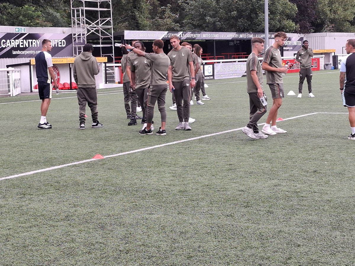 SamCutts1414724's tweet photo. At Chatham Town FC. To support our Charlton academy for thier 1st pre season game. @CharltonAcademy @CAFCofficial https://t.co/NS2BrKYQ58