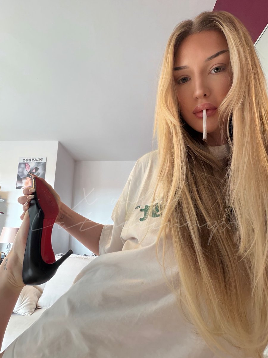 𝐺𝑜𝑑𝑑𝑒𝑠𝑠 𝐶𝑎𝑡ℎ𝑒𝑟𝑖𝑛💋 tweet media