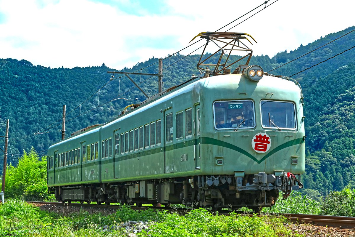 twyiht24's tweet photo. 復路も撮影
前パンと普通電車を表す「普」のヘッドマークも
似合ってますね(*^▽^*)
大井川本線 家山～抜里間にて https://t.co/Ay6aYEeKB8