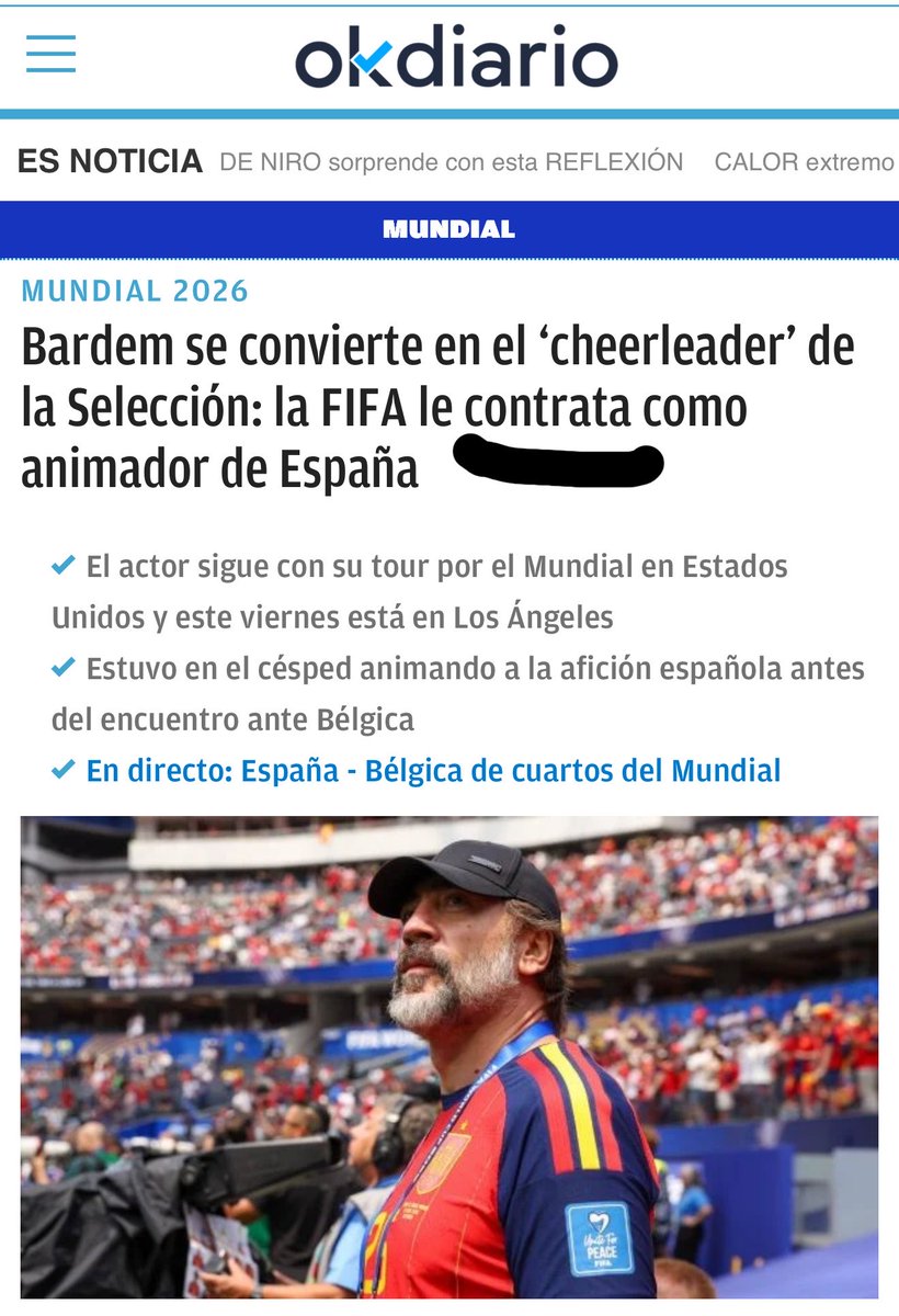 SrLiberal's tweet photo. Ahora ya sabemos por qué enfocan continuamente a Javier Bardem en los partidos, le han contratado de figurante. El mundial es una gran operación de marketing económica y política. https://t.co/dsmWMG1nBc
