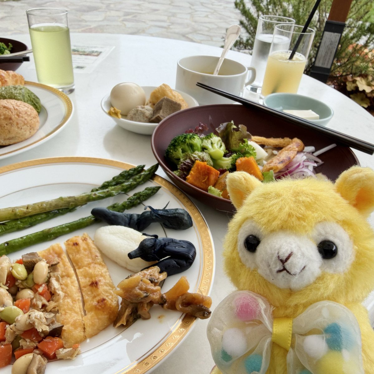 pakamarin's tweet photo. 🦙😋🎶
#アルパカッソ #ぬい撮り #アミュキャラぬい撮り https://t.co/seQG0qHCBe
