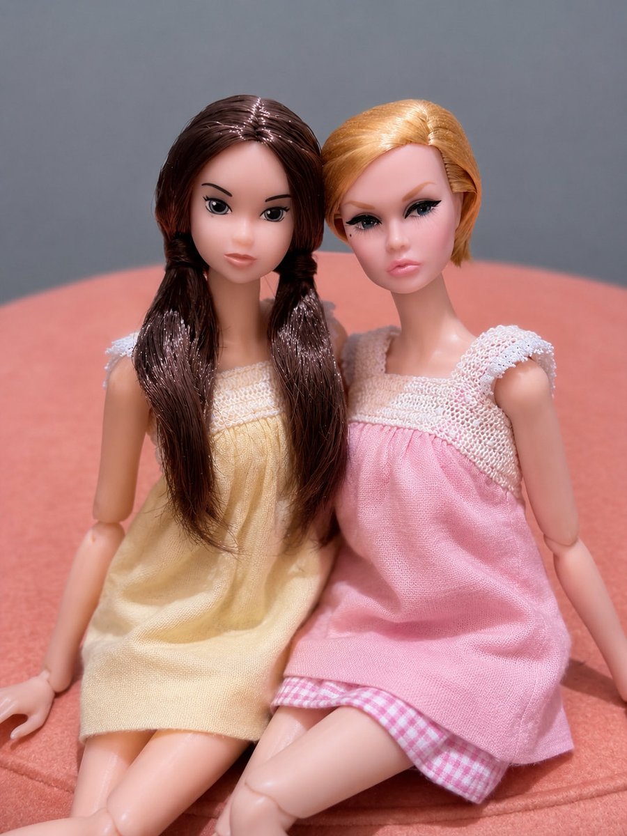 oneDmissing_TW's tweet photo. Momoko and Poppy
#momokodoll#poppyparker https://t.co/xeIxfEJqBW