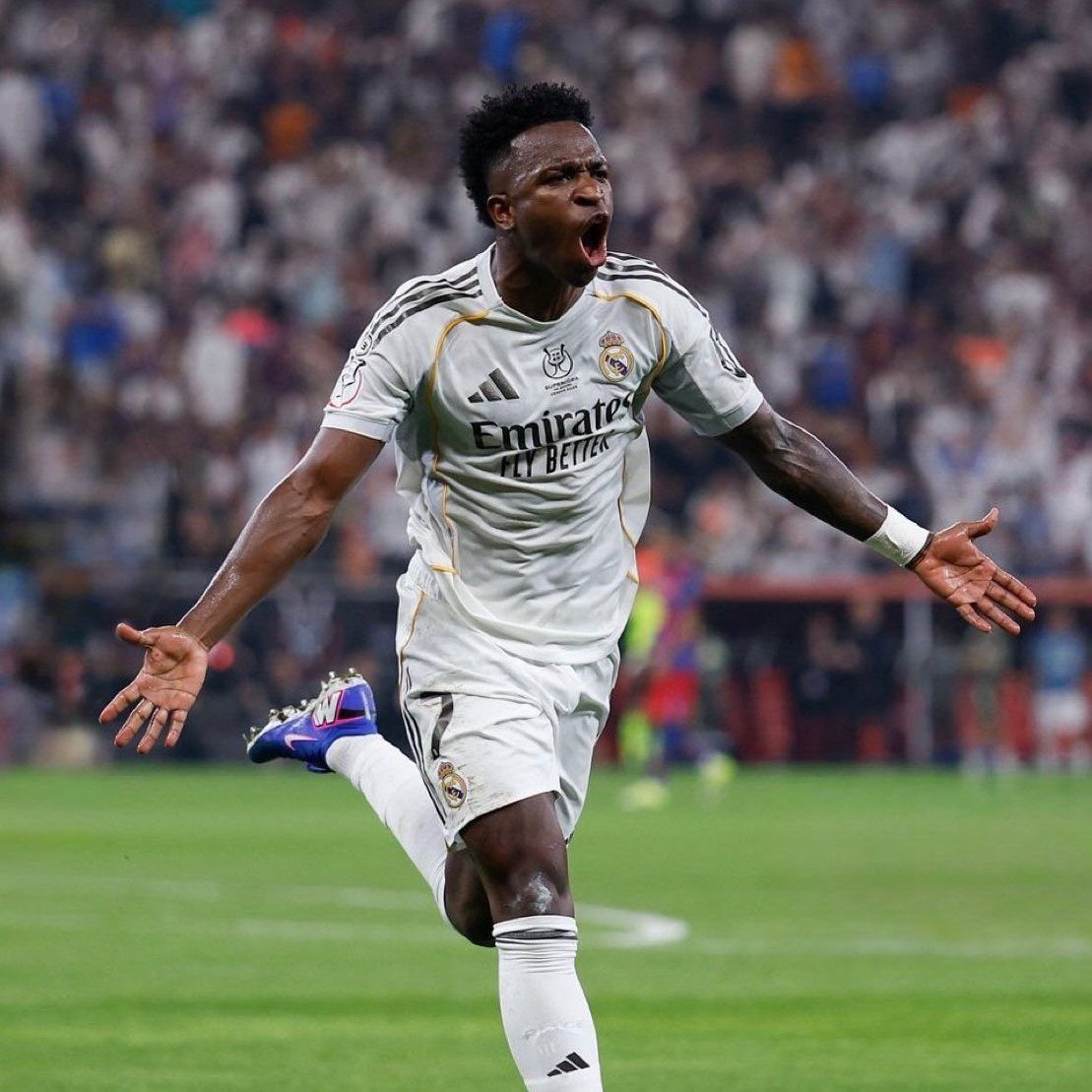 lejournaldureal's tweet photo. 🚨 Le Real Madrid et Vini Jr ont officiellement programmé une réunion pour FINALISER la prolongation de son contrat !

La situation a changé : IL Y A MAINTENANT UNE CONFIANCE TOTALE QU'IL PROLONGERA ! @jfelixdiaz https://t.co/ftpM2iXiCI
