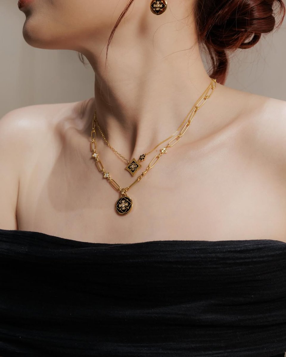 ayvtte's tweet photo. Chow Tai Fook 

เชิญแวะชมบูติกโฉมใหม่ พร้อมเปิดตัวคอลเลกชันล่าสุด "DAWN" และสินค้าที่มีจำหน่ายเฉพาะที่นี่เท่านั้น
#ChowTaiFook 
#DAWNCollection https://t.co/bRXQ5q5S4C