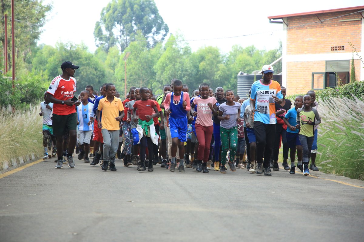 GSF_RC's tweet photo. Happening now: The 5th edition of #RunBugeseraCamp is underway!
For the next 8 days, 300 children (ages 7–12), including children with disabilities, will train, play, learn, and grow together through sport, fostering inclusion.
Theme: Teamwork.
#Empowerment. @BugeseraDistr https://t.co/hRxjoxB17r