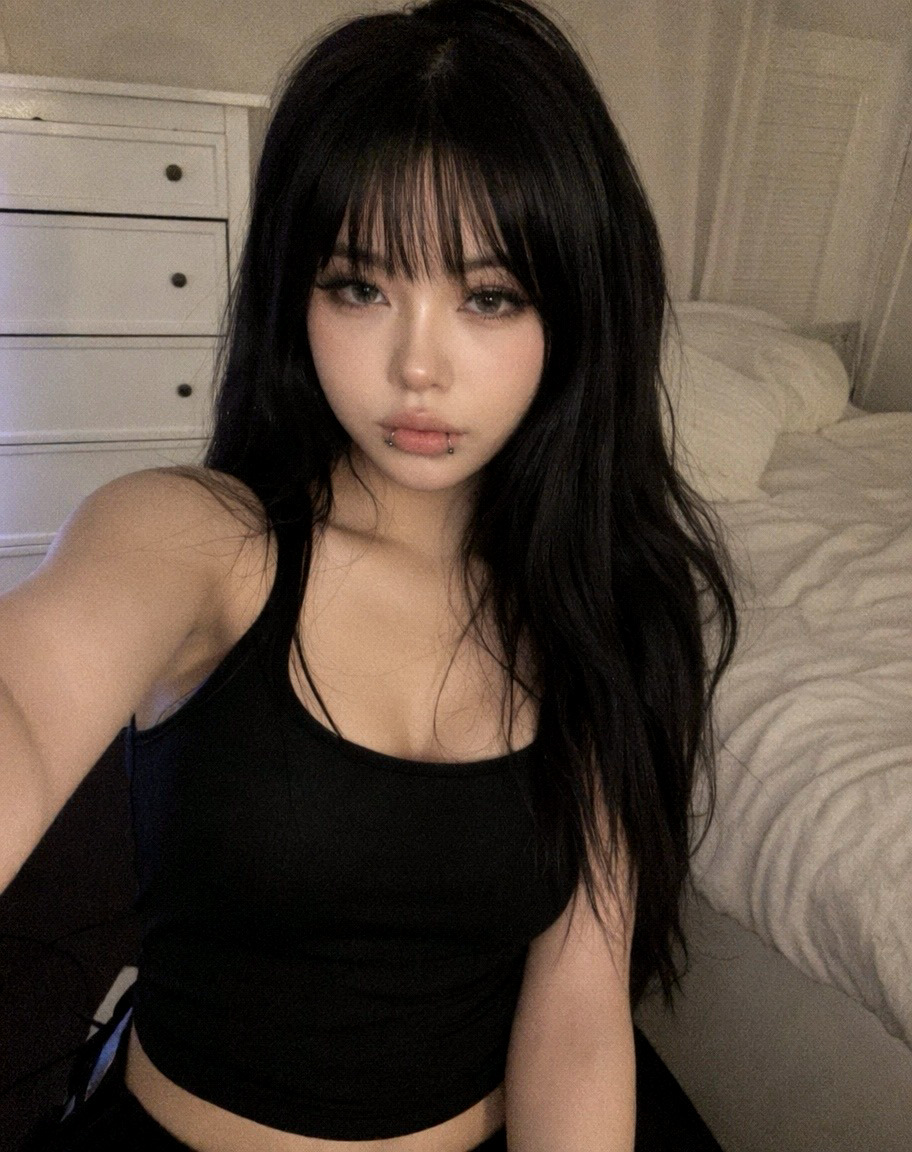 alixfangposts2's tweet photo. am i someone you'd pursue? https://t.co/lLOXK6MXjC