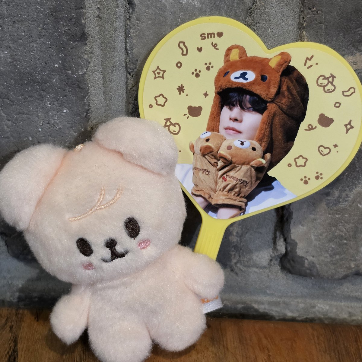 moment_922's tweet photo. ☁️‧₊˚⋆

미니우치와 샘플입니다💛 
미니우치와케이스 포함시 키링으로 사용하기 좋아요 ⊹ᩚ ⊹₍ᐢ𓈒᎔  ̫᎔ᐢ₎ https://t.co/6RoWGbA22Q