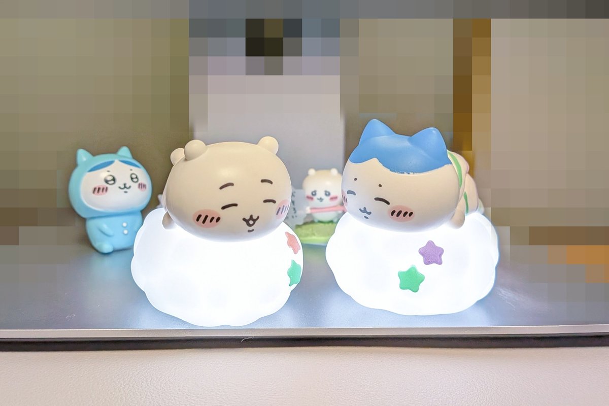 nekkokn's tweet photo. ガチャガチャ
「ちいかわ 雲の上でおやすみライト」
ハチワレちゃんと、ちいちゃん出た！！
光ってるよ、かわいーッ😼 https://t.co/2HxESxDQne