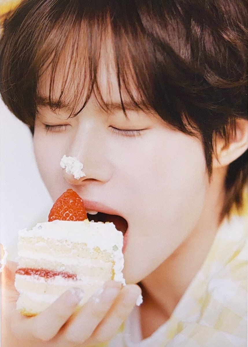 0307gif's tweet photo. 42 MEMBERSHIP KIT *SCAN

#신유 #경민 https://t.co/h8wCSCBTvn
