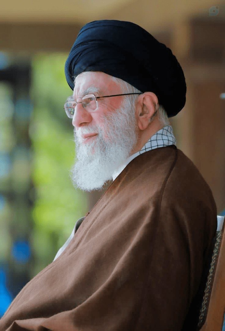 rnf_18191's tweet photo. او حسینی بود
حسینی اندیشید
حسینی حرکت کرد
حسینی جهاد و مقاومت نمود
حسینی زیست
حسینی خون خود را در راه مکتب حسین تقدیم کرد 
 و به شهادت رسید.... https://t.co/EuCNN69tbM