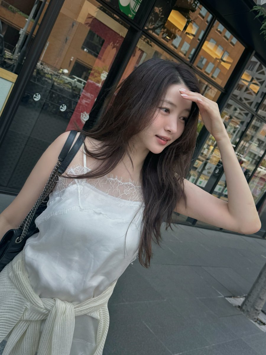 GFS_backup's tweet photo. [PIC] 260711 - Sowon (onedayxne) post

🦊Hott..☀️😎

#GFRIEND #SOWON #KIMSOWON https://t.co/7z2XkLl3dj