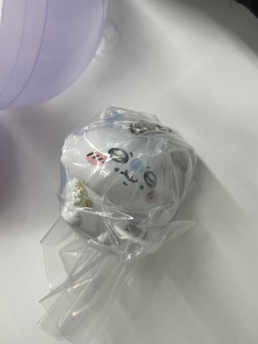 ako5_55's tweet photo. 交換 ちいかわ たべものいっぱいマスコット3 食べ物 マスコット ガチャ

譲）モモンガ (モダン焼き)

求）たいやき

郵送希望です！
お気軽にお声掛けください(⸝⸝ o̴̶̷̥᷅  ̫ o̴̶̷᷄ ⸝⸝)و https://t.co/rprN3YVLmi