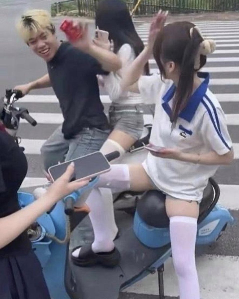 船长 tweet media