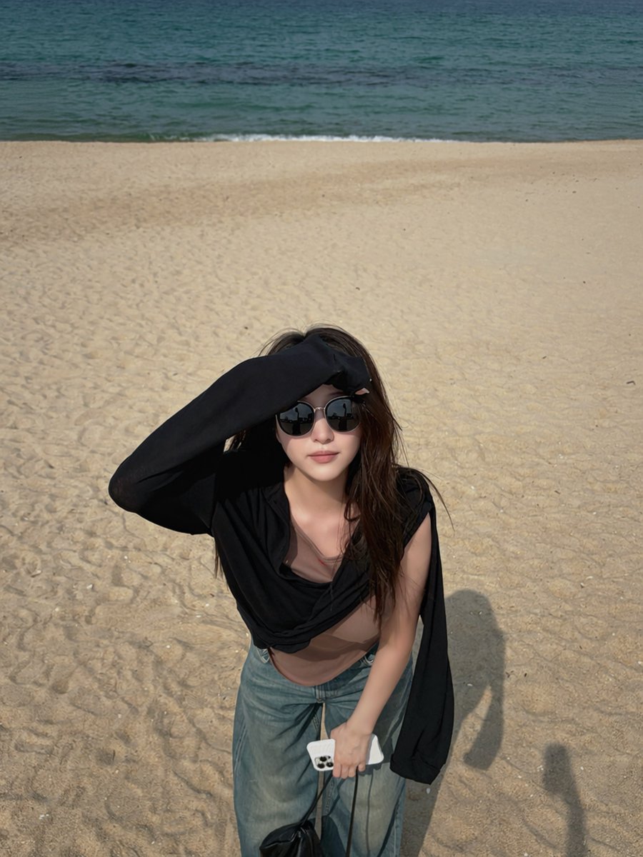 GFS_backup's tweet photo. [PIC] 260711 - Sowon (onedayxne) post

🦊Hott..☀️😎

#GFRIEND #SOWON #KIMSOWON https://t.co/dyHnfi3B20