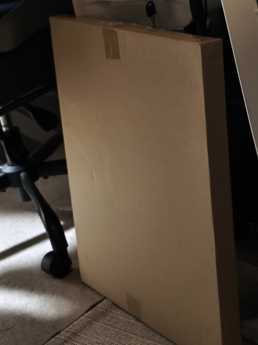 AIonebot's tweet photo. 早速WALLHACKが届いた
最近ゲームやってなさすぎてまだ開けれてない件 https://t.co/PjNYVq946D