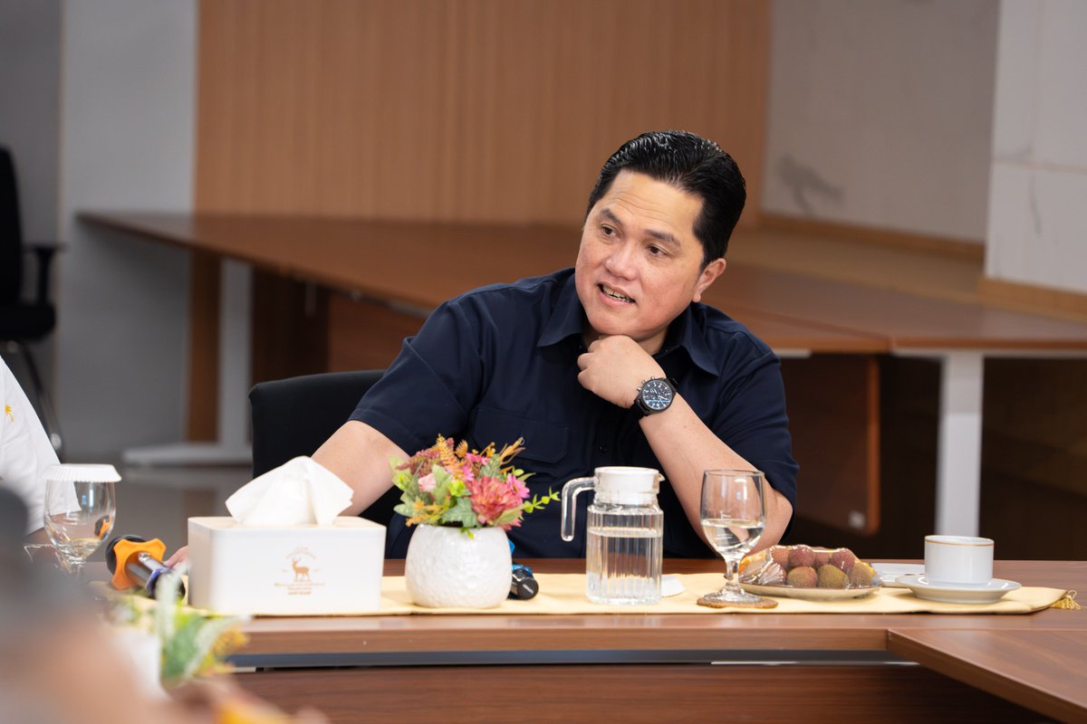 uiiiofficial's tweet photo. The Minister of Youth and Sports of the Republic of Indonesia (@Kemenpora_Ri), @erickthohir visited the UIII campus today.

Accompanied by UIII Rector Prof. Jamhari and university officials, the Minister conducted a tour of the campus grounds, including a visit to the library.

Thank you for taking the time to visit our campus.
