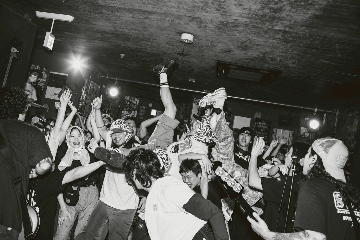 ENTH_official's tweet photo. 【info】

TENDOUJI LIVEHOUSE TOUR 2026
EASY PUNK PARK

7/11(土)
横須賀かぼちゃ屋

TENDOUJI
ENTH

ありがとうございました！🔥

📸 Keiju Kawase https://t.co/QgwDuWzs9Z