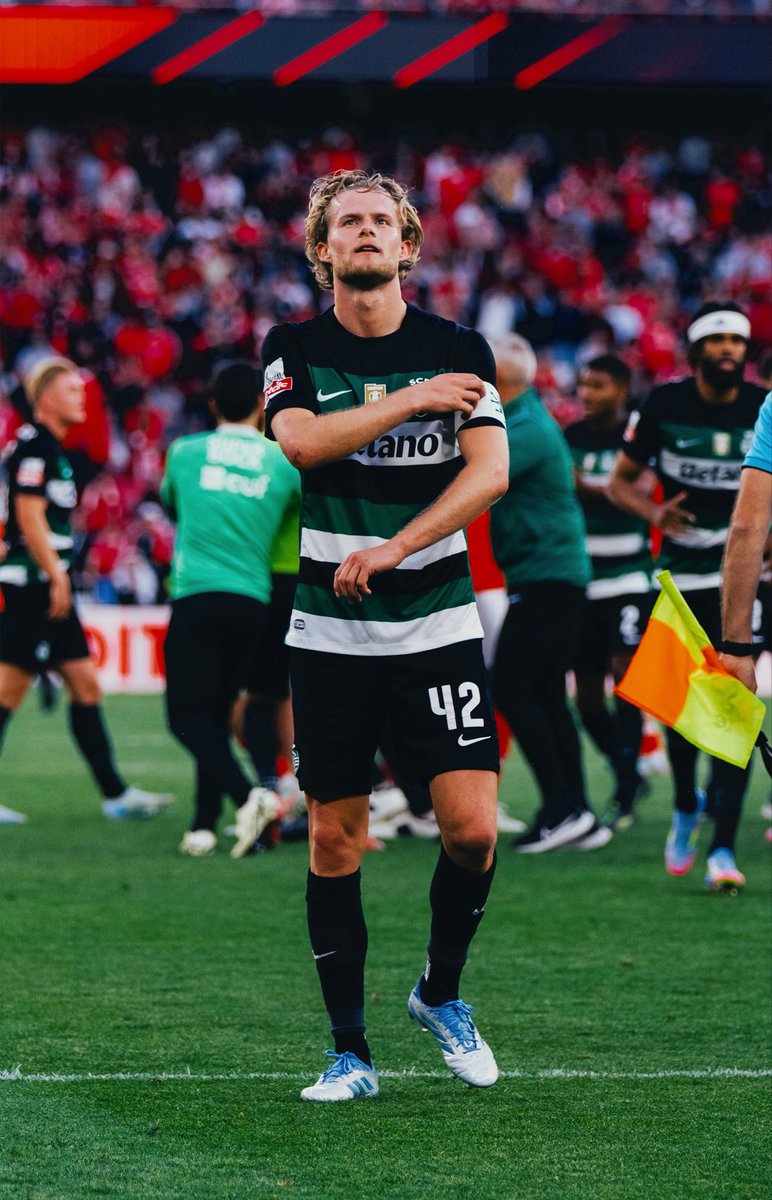 alvlde's tweet photo. Obrigado, capitão. 🇩🇰 https://t.co/S9r4LRDKos