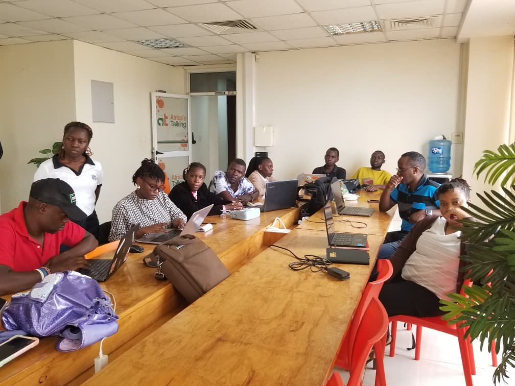 pyladieskla's tweet photo. We're having a great meetup with @kyranatie 
@Africastalking Kampala offices on Python Testing for web application. 

She explores how testing helps developers build reliable, maintainable and production ready applications. https://t.co/J4T2a95vBs