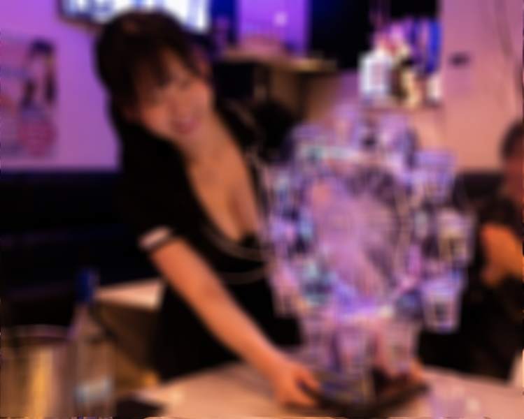 d_makura_note's tweet photo. 【内部告発】都内女子大生ゆあの枕営業疑惑

ゆあ（20）
東京都台東区 上野湯島ガールズバーK店

表の顔
・明るい現役大学生
・バストEカップ
・酒に酔うと本性が顔を出す

裏では https://t.co/SrY8Nhjbxk